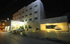 فندق الثريا